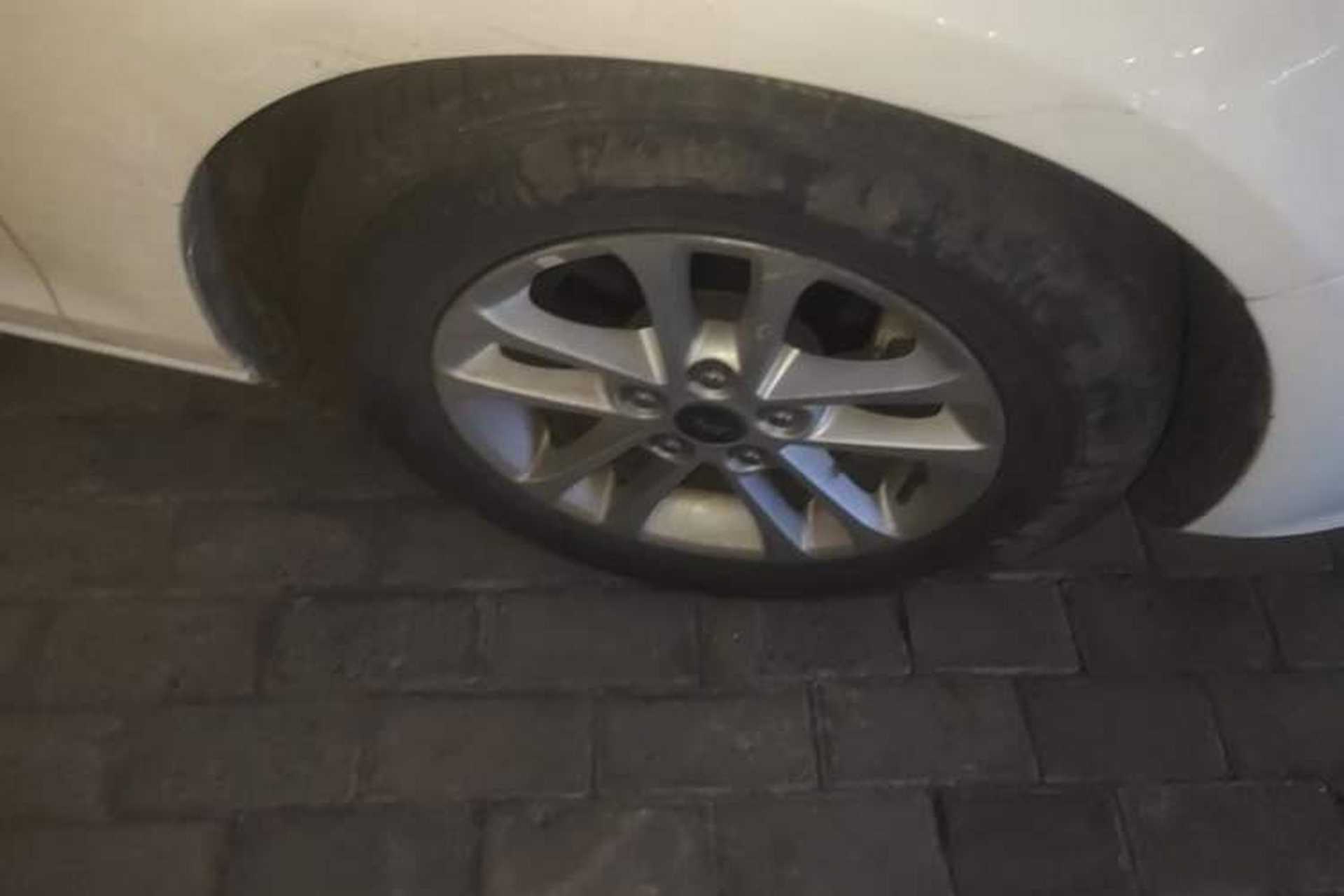 Used Ford Escort 2019 Revised Version 1.5L Manual "Quality Enjoyment" Trim (Tire Pressure Monitoring) China VI Standard Right Front Wheel Hub