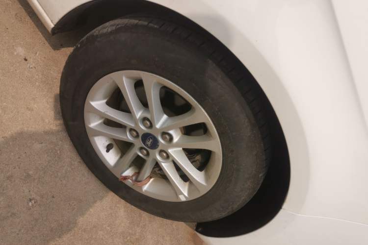 Used Ford Escort 2019 1.5L Manual ZhiXiang Version Right Front Wheel Hub