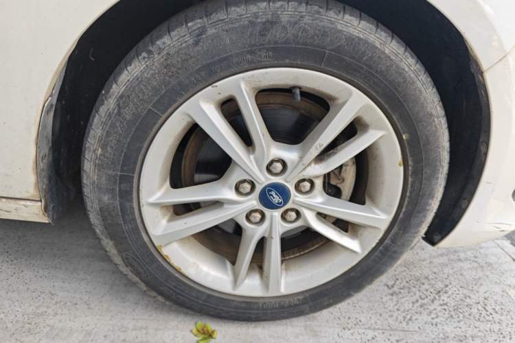 Used Ford Escort 2019 1.5L Automatic Enjoyment Model Right Front Wheel Hub