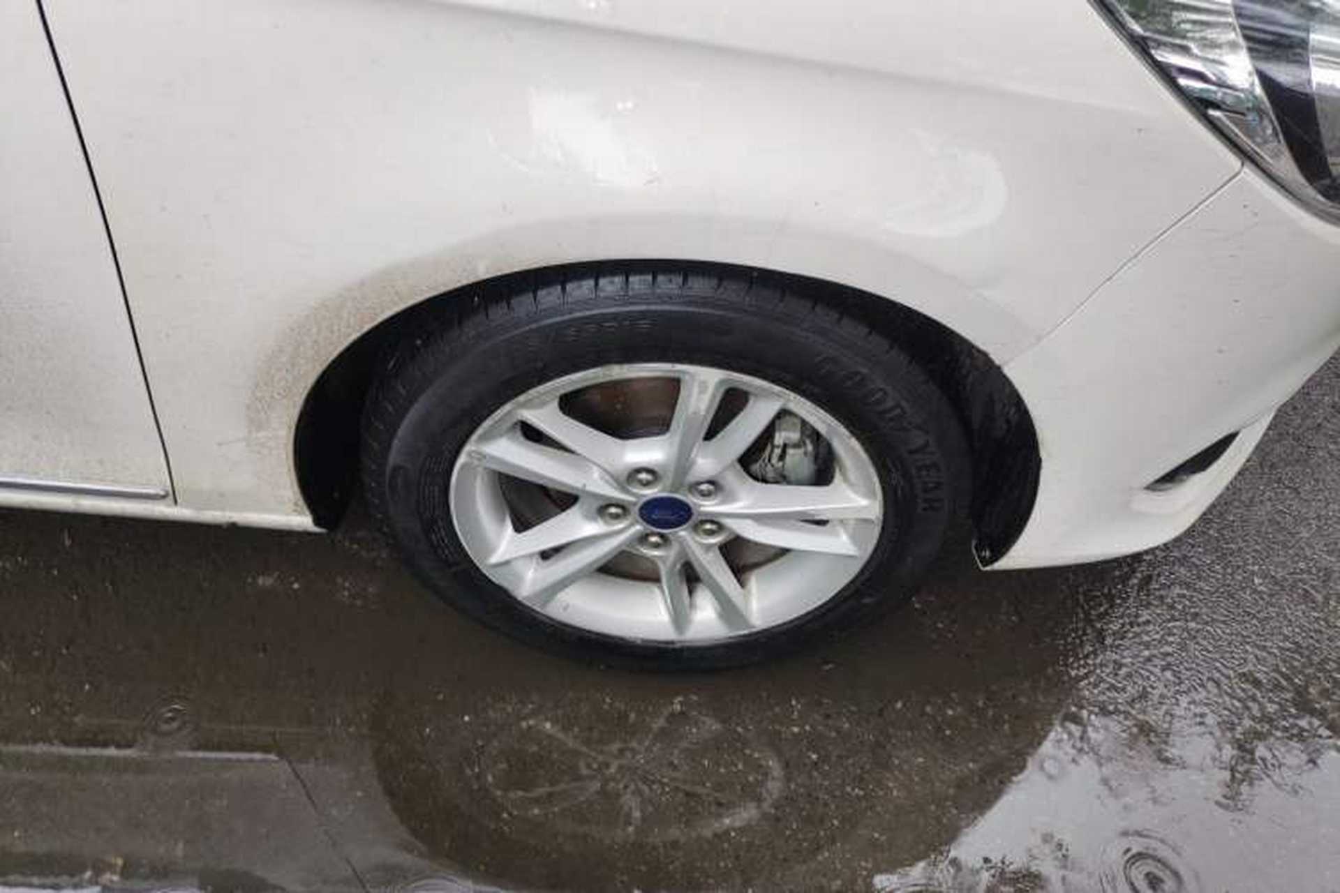 Used Ford Escort 2019 1.5L Automatic Enjoyment Model Right Front Wheel Hub