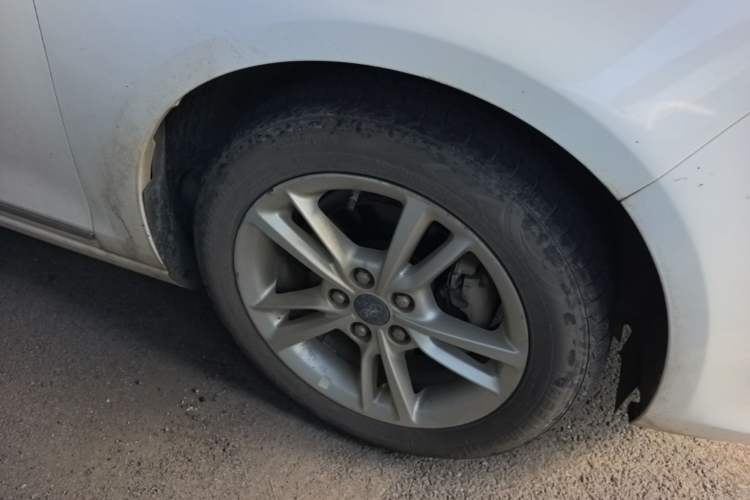 Used Ford Escort 2019 Revised Version 1.5L Automatic Enjoyment Type China VI Standard Right Front Wheel Hub