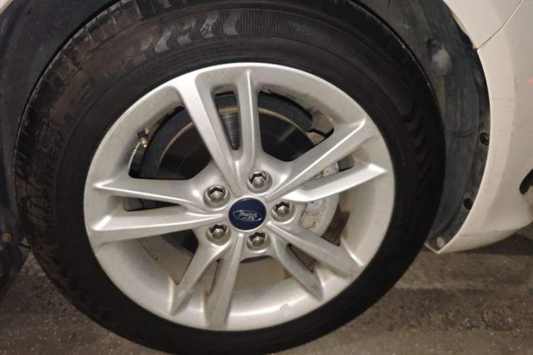 Used Ford Escort 2019 1.5L Automatic Enjoyment Model Right Front Wheel Hub