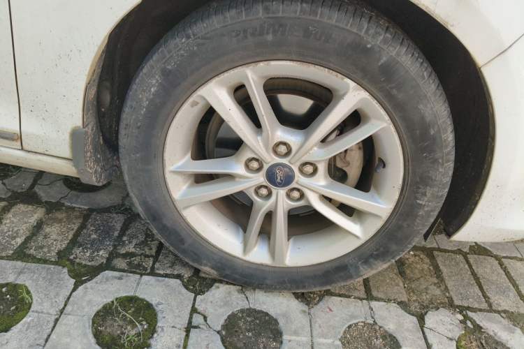Used Ford Escort 2019 1.5L Automatic Enjoyment Model Right Front Wheel Hub