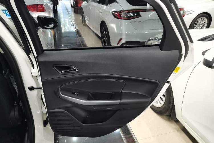 Used Ford Escort 2019 Revised Version 1.5L Automatic Enjoyment Type China VI Standard Right Rear Door Interior
