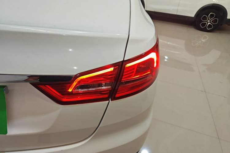 Used Ford Escort 2019 Revised 1.5L Automatic ZhiXiang Version (Tire Pressure Monitoring) China VI Standard Right Rear Taillight