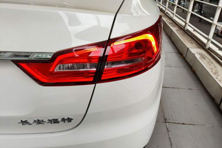 Used Ford Escort 2019 Revised Version 1.5L Automatic Enjoyment Type China VI Standard Right Rear Taillight