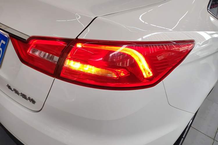 Used Ford Escort 2019 Revised Version 1.5L Automatic Enjoyment Type China VI Standard Right Rear Taillight