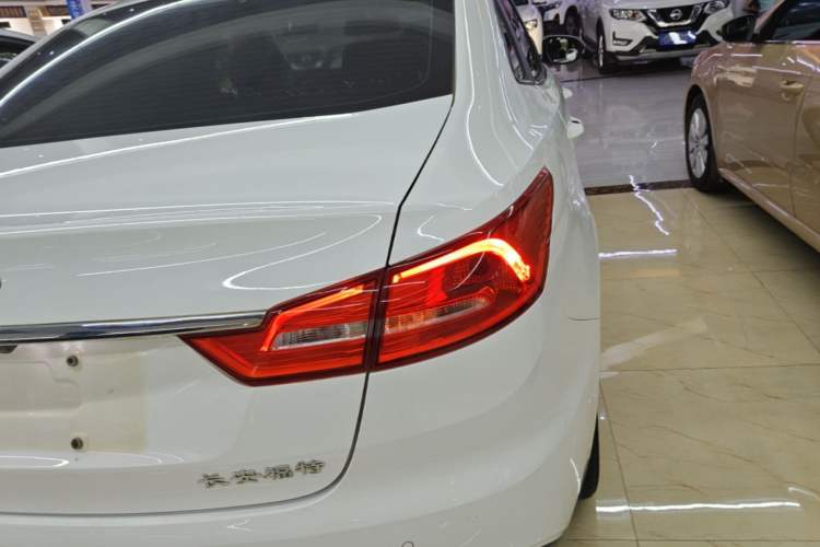 Used Ford Escort 2019 Revised Version 1.5L Automatic Enjoyment Type China VI Standard Right Rear Taillight
