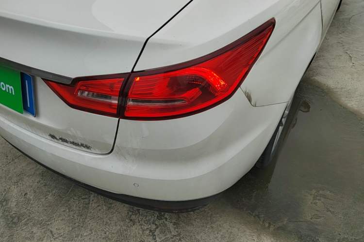 Used Ford Escort 2019 Revised Version 1.5L Automatic Enjoyment Type China VI Standard Right Rear Taillight