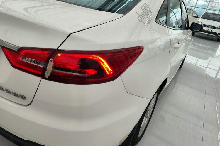Used Ford Escort 2019 Revised Version 1.5L Automatic Enjoyment Type China VI Standard Right Rear Taillight