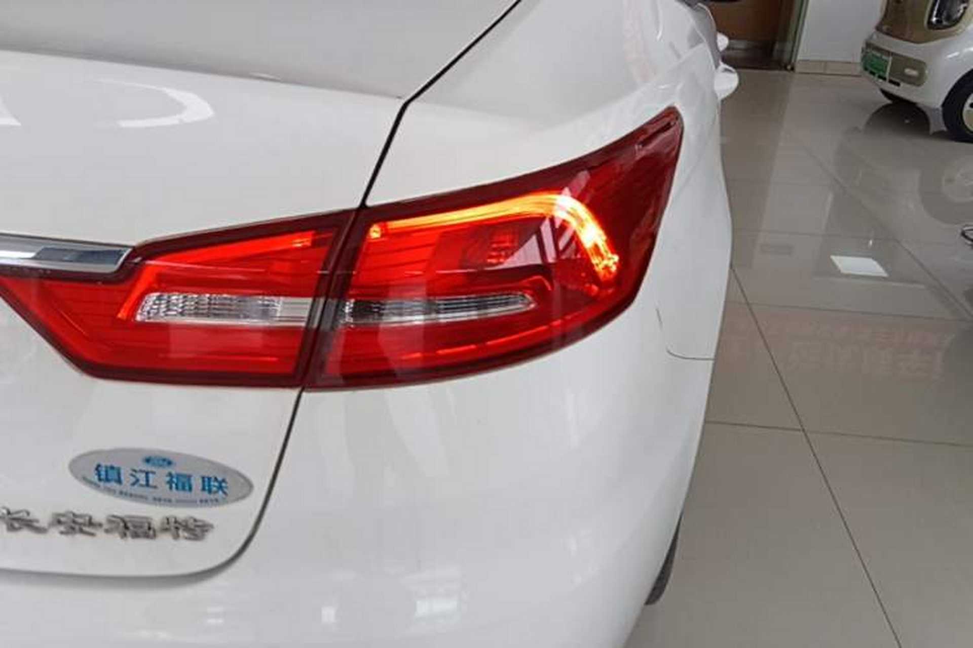 Used Ford Escort 2019 Revised 1.5L Automatic ZhiXiang Version (Tire Pressure Monitoring) China VI Standard Right Rear Taillight