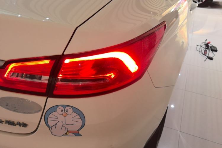Used Ford Escort 2019 Revised 1.5L Automatic ZhiXiang Version (Tire Pressure Monitoring) China VI Standard Right Rear Taillight