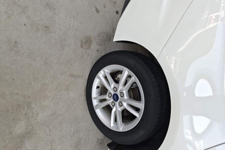 Used Ford Escort 2019 1.5L Automatic Enjoyment Model Right Rear Wheel Hub