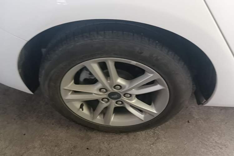 Used Ford Escort 2019 Revised Version 1.5L Automatic Enjoyment Type China VI Standard Right Rear Wheel Hub