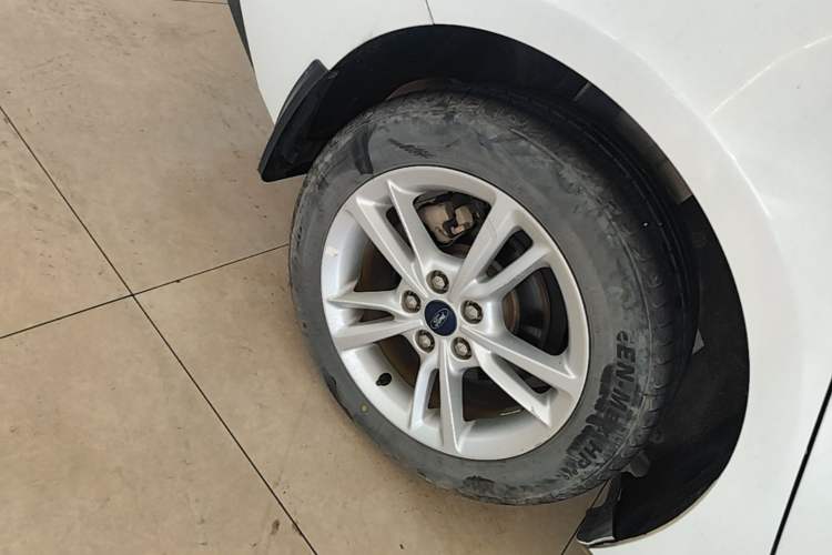 Used Ford Escort 2019 1.5L Automatic Enjoyment Model Right Rear Wheel Hub