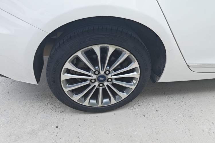 Used Ford Escort 2019 EcoBoost 125 Automatic Luxury Edition Right Rear Wheel Hub