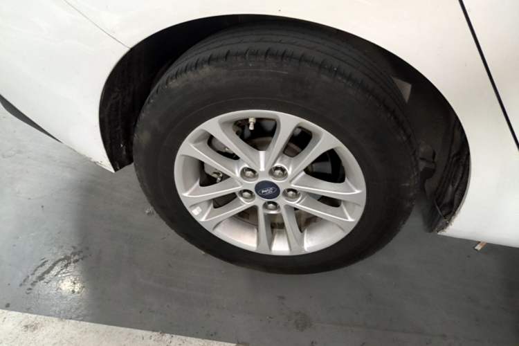 Used Ford Escort 2019 1.5L Manual ZhiXiang Version Right Rear Wheel Hub