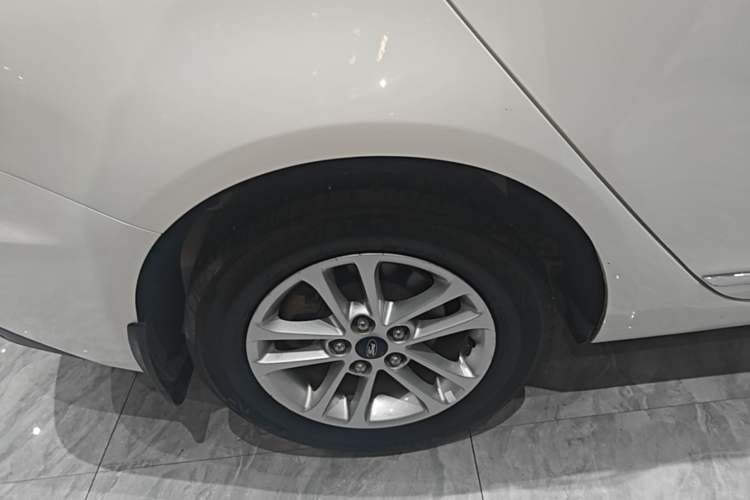 Used Ford Escort 2019 1.5L Automatic ZhiXiang Model Right Rear Wheel Hub