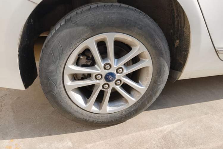 Used Ford Escort 2019 1.5L Automatic ZhiXiang Model Right Rear Wheel Hub