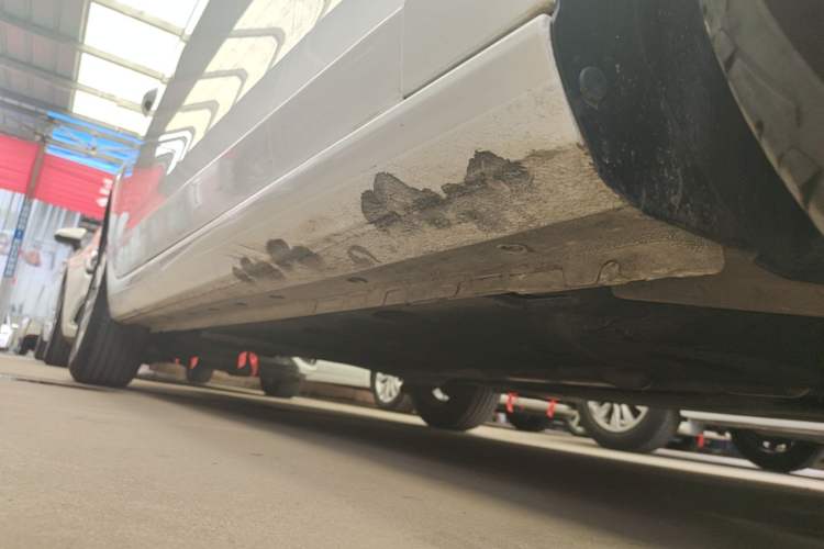 Used Ford Escort 2019 Revised 1.5L Automatic ZhiXiang Version (Tire Pressure Monitoring) China VI Standard Right Side Sill