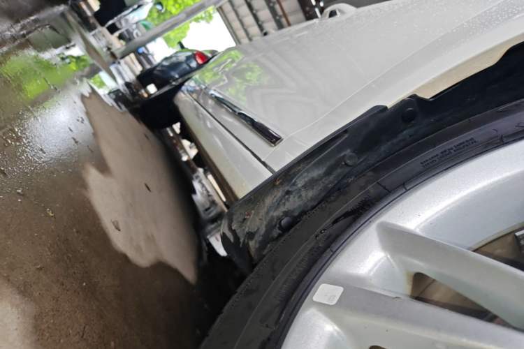 Used Ford Escort 2019 Revised Version 1.5L Automatic Enjoyment Type China VI Standard Right Side Sill