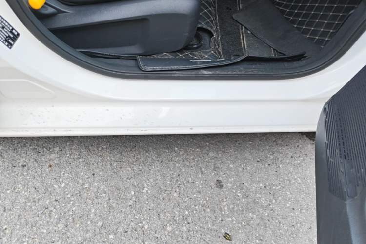 Used Ford Escort 2019 Revised Version 1.5L Automatic Enjoyment Type China VI Standard Right Side Sill