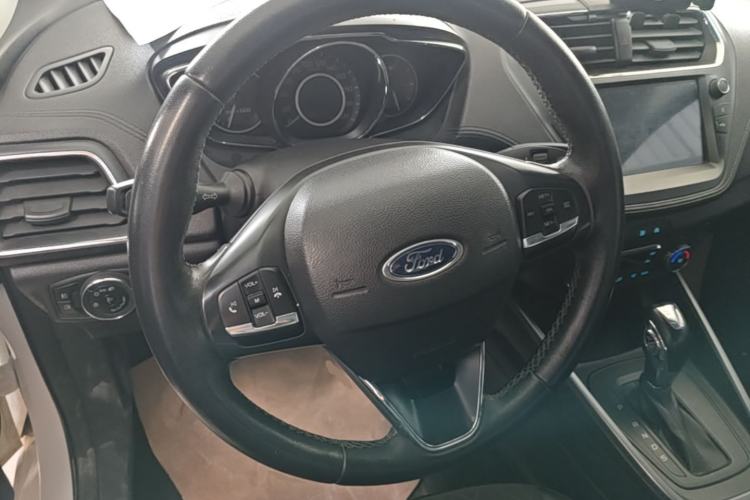 Used Ford Escort 2019 Revised Version 1.5L Automatic Enjoyment Type China VI Standard Steering Wheel