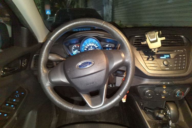 Used Ford Escort 2019 1.5L Automatic ZhiXiang Model Steering Wheel