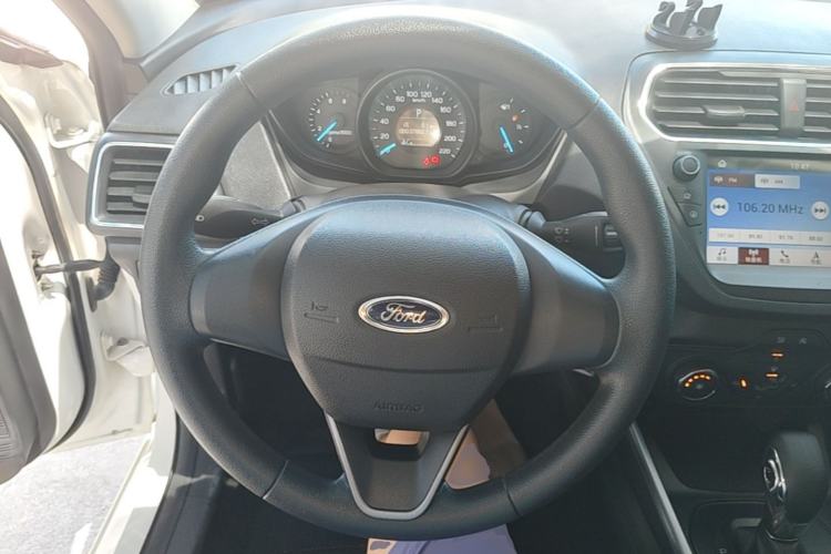 Used Ford Escort 2019 1.5L Automatic ZhiXiang Model Steering Wheel