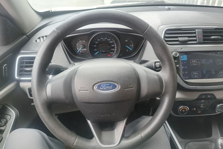 Used Ford Escort 2019 1.5L Manual ZhiXiang Version Steering Wheel