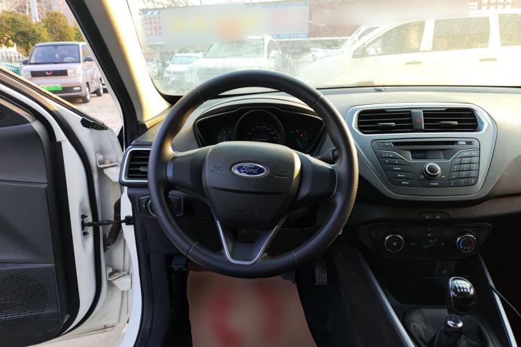 Used Ford Escort 2019 Revised Version 1.5L Manual Quality Enjoyment Type China VI Standard Steering Wheel