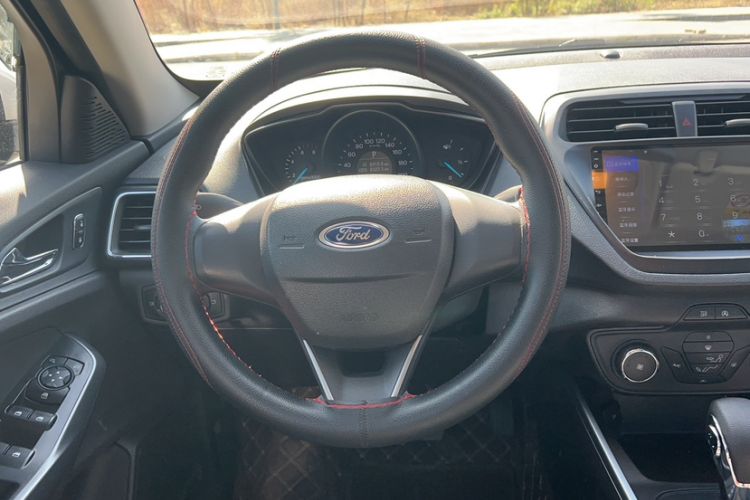 Used Ford Escort 2019 Revised 1.5L Automatic ZhiXiang Version (Tire Pressure Monitoring) China VI Standard Steering Wheel