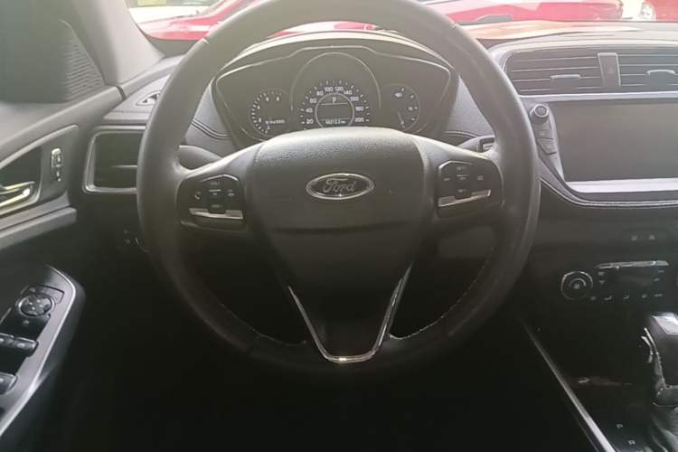 Used Ford Escort 2019 Revised Version 1.5L Automatic Enjoyment Type China VI Standard Steering Wheel
