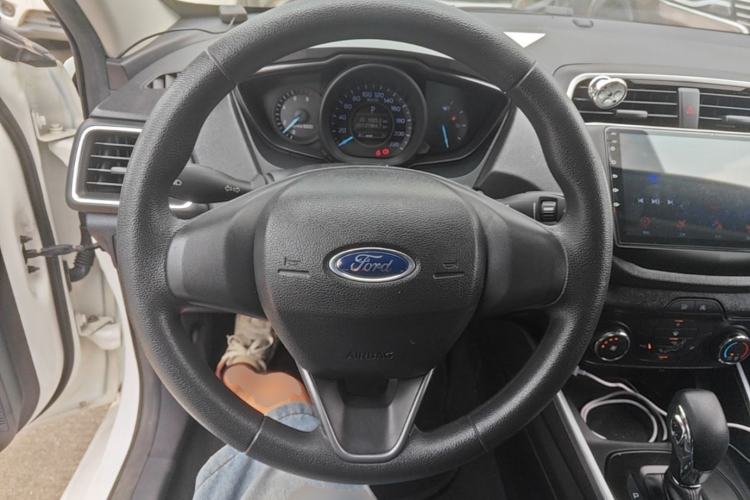 Used Ford Escort 2019 Revised 1.5L Automatic ZhiXiang Version (Tire Pressure Monitoring) China VI Standard Steering Wheel