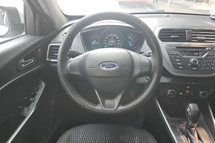 Used Ford Escort 2019 1.5L Automatic ZhiXiang Model Steering Wheel