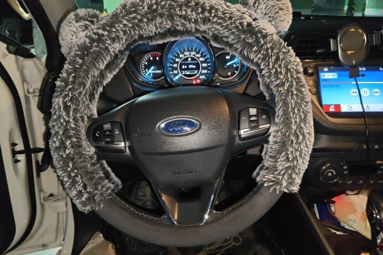 Used Ford Escort 2019 Revised Version 1.5L Automatic Enjoyment Type China VI Standard Steering Wheel