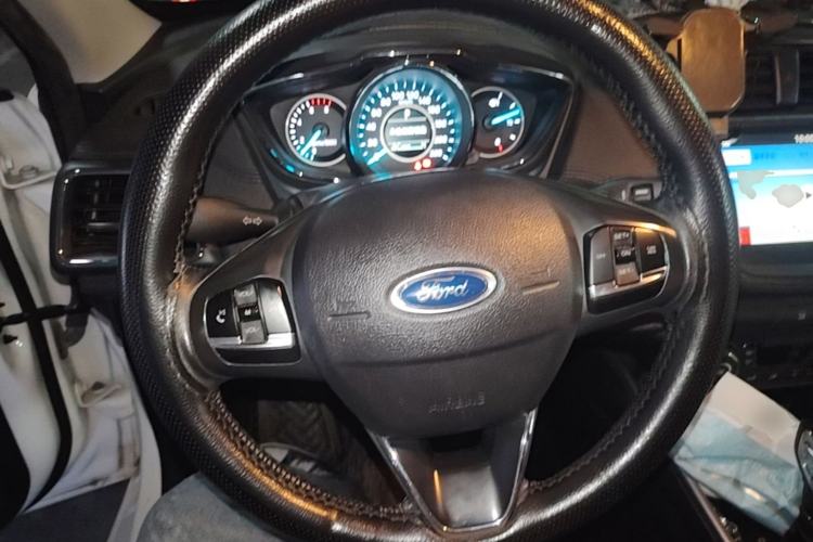 Used Ford Escort 2019 Revised Version 1.5L Automatic Enjoyment Type China VI Standard Steering Wheel