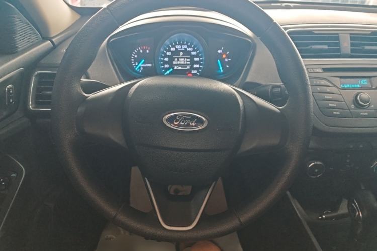 Used Ford Escort 2019 1.5L Automatic ZhiXiang Model Steering Wheel
