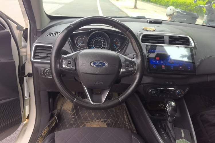 Used Ford Escort 2019 Revised Version 1.5L Automatic Enjoyment Type China VI Standard Steering Wheel