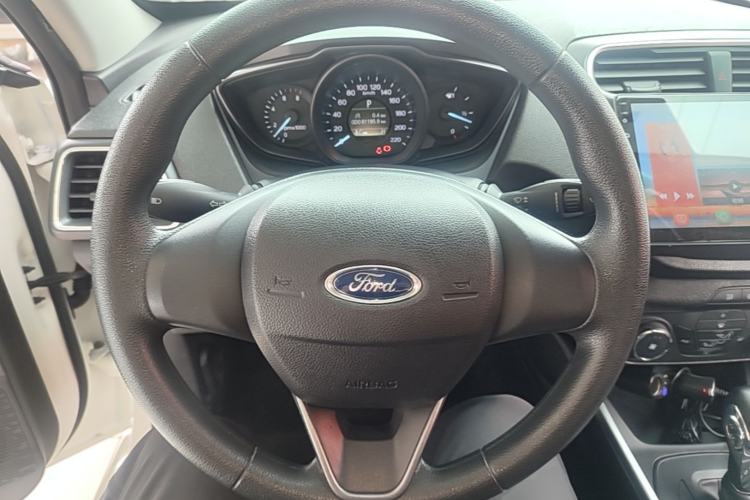 Used Ford Escort 2019 Revised 1.5L Automatic ZhiXiang Version (Tire Pressure Monitoring) China VI Standard Steering Wheel