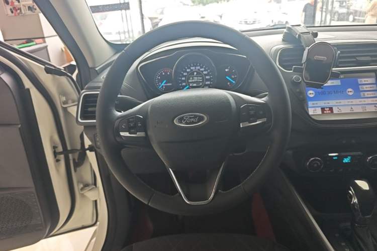 Used Ford Escort 2019 Revised Version 1.5L Automatic Enjoyment Type China VI Standard Steering Wheel