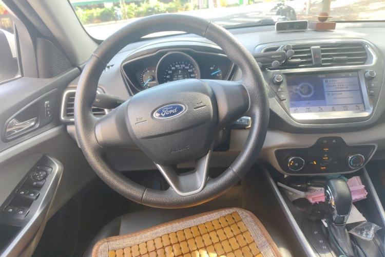 Used Ford Escort 2019 1.5L Automatic ZhiXiang Model Steering Wheel