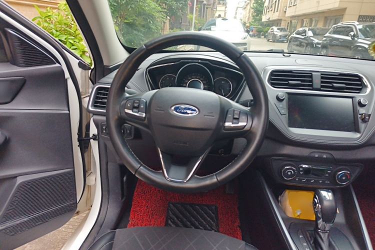 Used Ford Escort 2019 Revised 1.5L Automatic ZhiXiang Version (Tire Pressure Monitoring) China VI Standard Steering Wheel