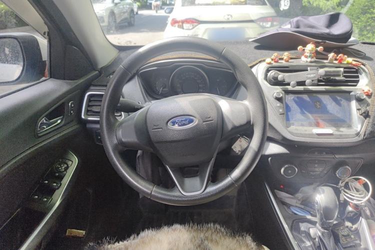 Used Ford Escort 2019 Revised 1.5L Automatic ZhiXiang Version China VI Standard Steering Wheel