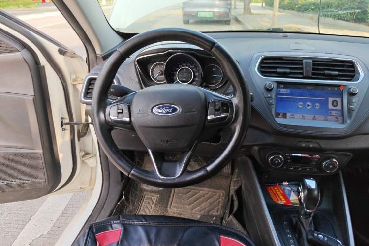 Used Ford Escort 2019 Revised Version 1.5L Automatic Enjoyment Type China VI Standard Steering Wheel