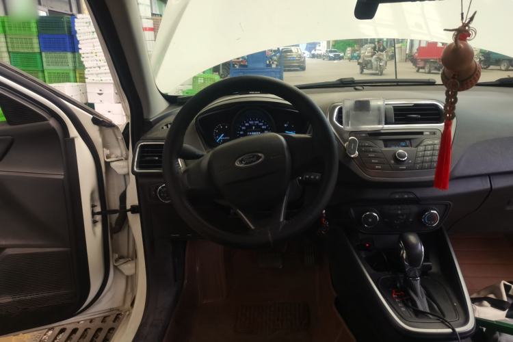Used Ford Escort 2019 Revised 1.5L Automatic ZhiXiang Version China VI Standard Steering Wheel