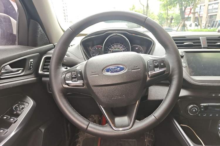 Used Ford Escort 2019 Revised Version 1.5L Automatic Enjoyment Type China VI Standard Steering Wheel