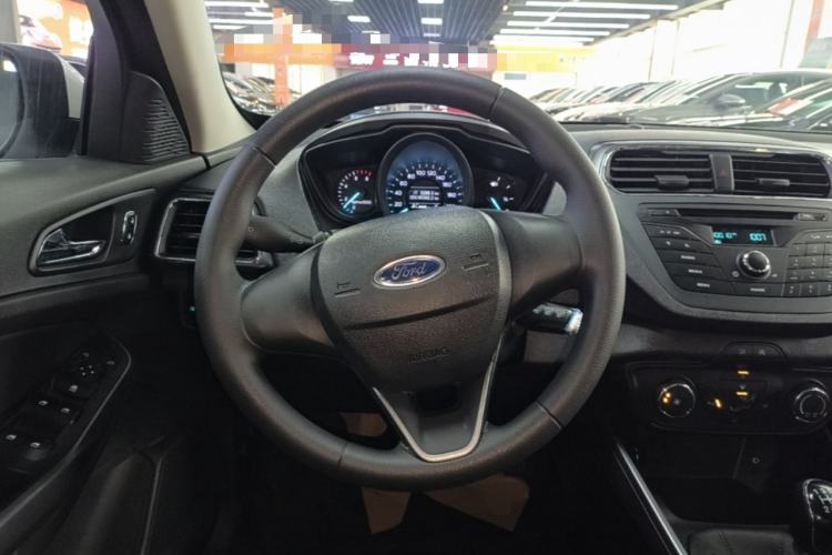 Used Ford Escort 2019 Revised Version 1.5L Manual "Quality Enjoyment" Trim (Tire Pressure Monitoring) China VI Standard Steering Wheel