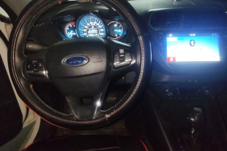 Used Ford Escort 2019 Revised Version 1.5L Automatic Enjoyment Type China VI Standard Steering Wheel