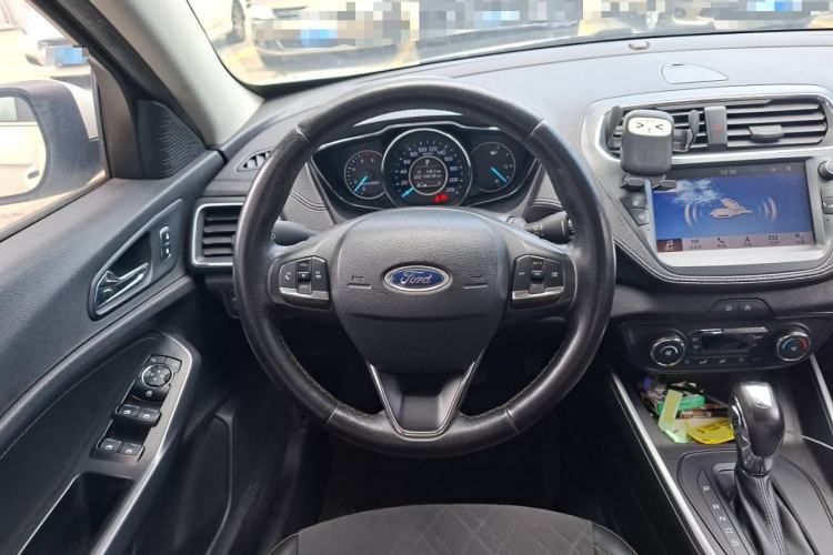 Used Ford Escort 2019 Revised Version 1.5L Automatic Enjoyment Type China VI Standard Steering Wheel